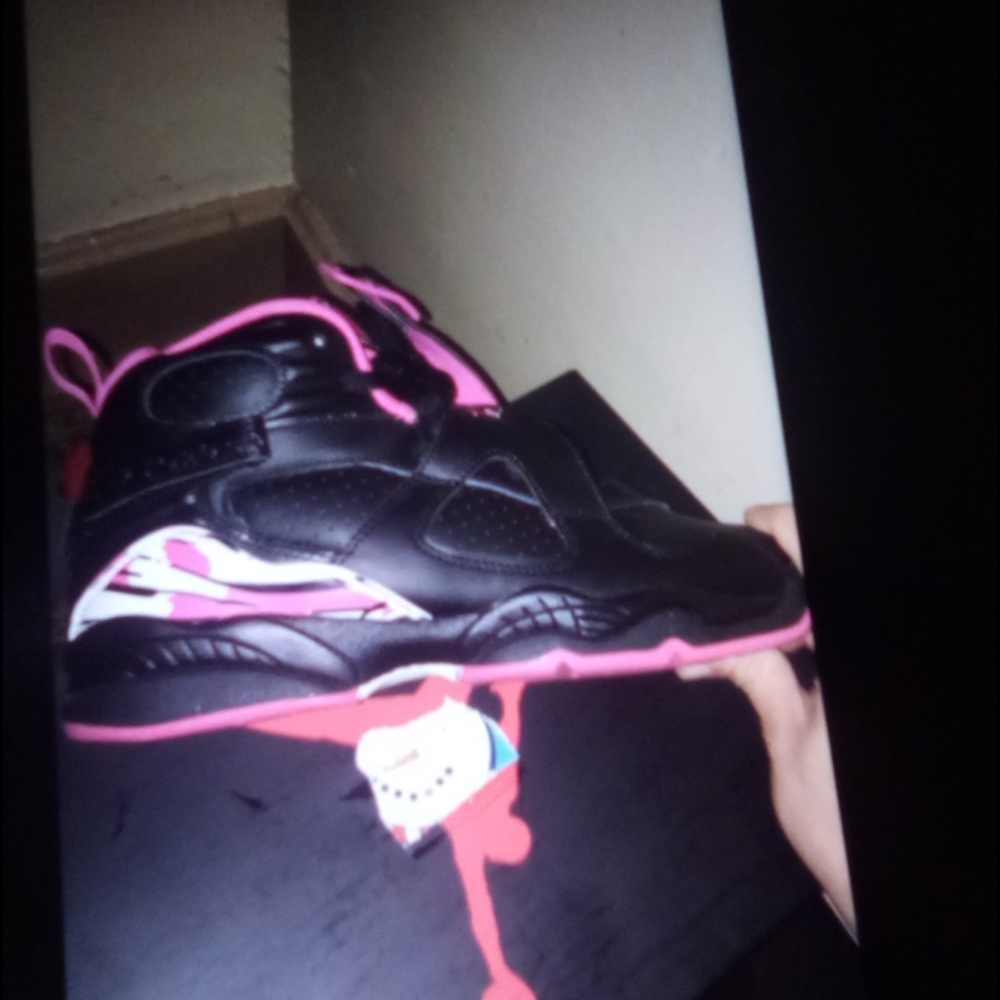 Retros - Picture 2 of 4